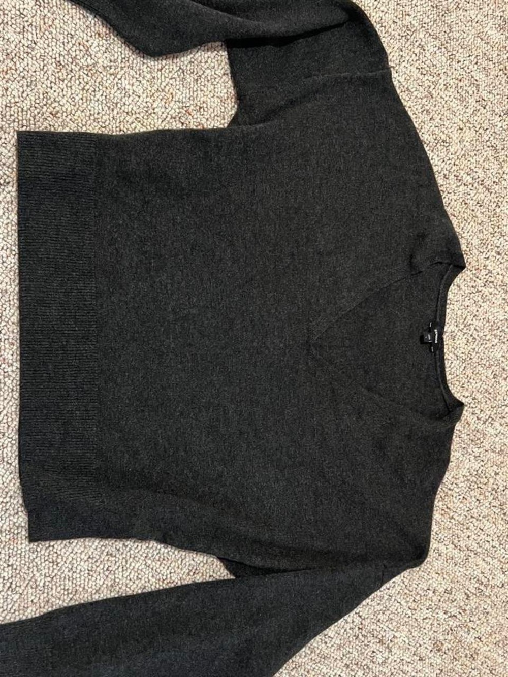 Express Men's Dark Charcoal V-Neck Sweater